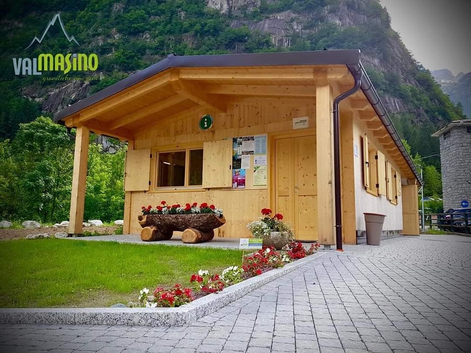 ufficio turistico Infopoint di Val Masino