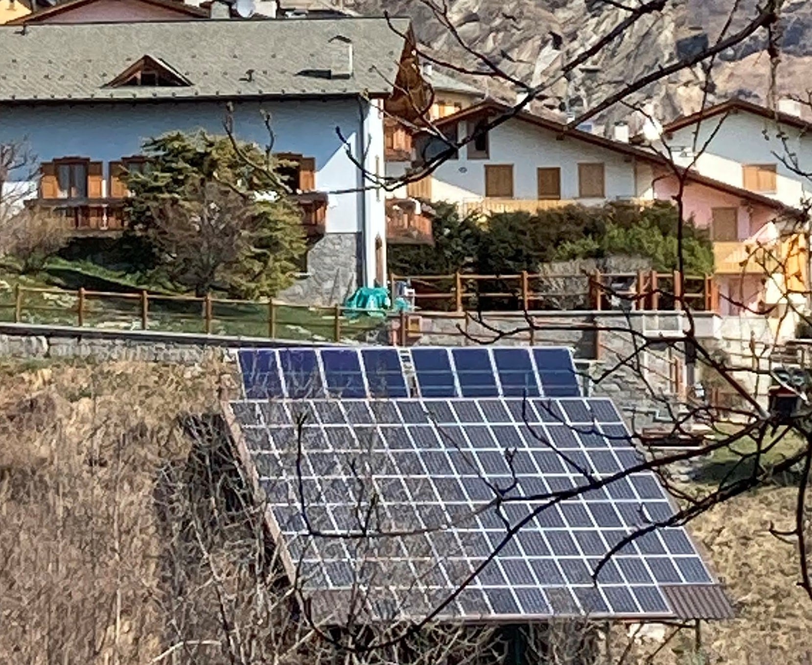 differenza pannelli solari fotovoltaici terreni per impianti fotovoltaici