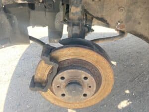 Furto pezzi auto