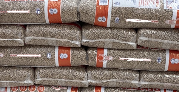 come trasformare un camino in una stufa a pellet