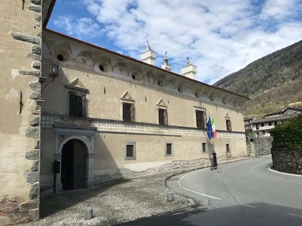 palazzo besta teglio