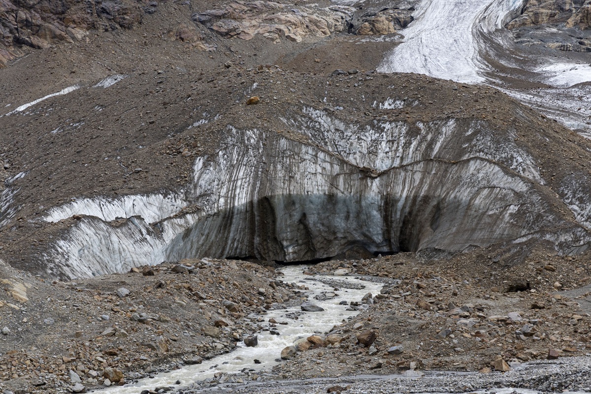 Alpi, il ghiacciaio dei Forni il secondo più grande d'Italia sta morendo. Da inizio anno su regioni arco alpino 72 eventi meteo estremi.