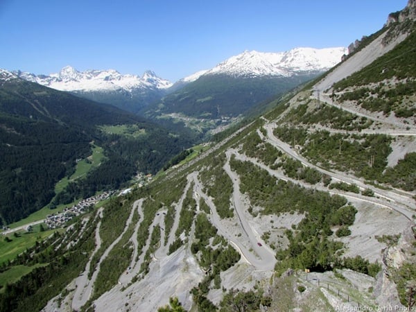 il filocarro della valtellina, un pioniere del trasporto elettrico in alta valtellina
