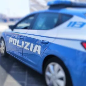 auto polizia di stato