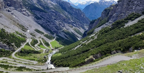 strada passo stelvio