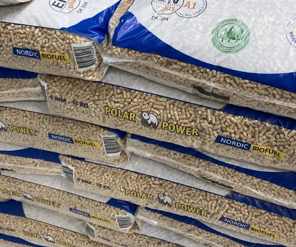 si può dormire con la stufa a pellet accesa