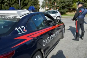 torna in italia dopo l'espulsione, scoperto e arrestato