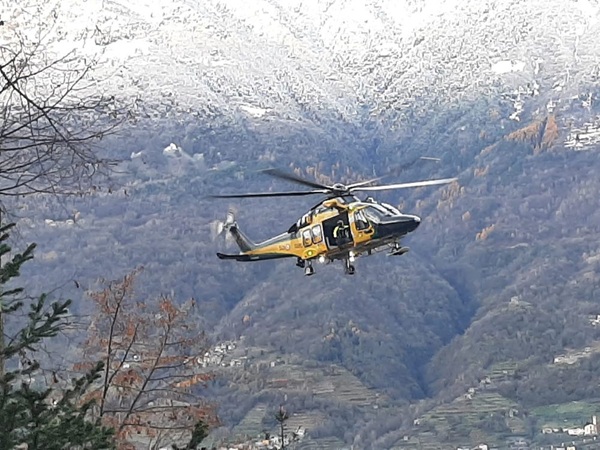 si sente male sul pizzo rodes, 36enne recuperato dall'elisoccorso