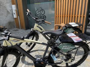 casco in e bike le regole in italia e in svizzera