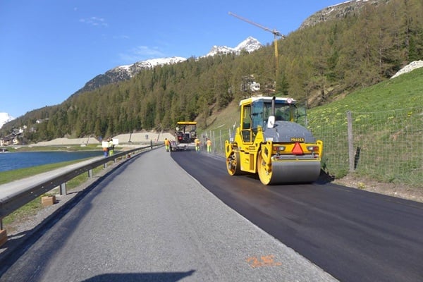 altro che rattoppi in svizzera le buche stradali si eliminano così