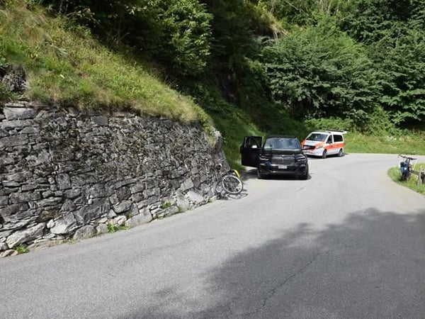 collisione tra bicicletta e auto a soglio, 50enne ferito