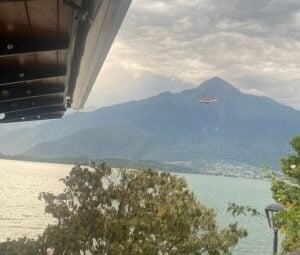 ferragosto di paura sul lago di como salvate 19 persone