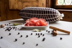 il mercato della bresaola della valtellina igp crisi delle materie prime e dipendenza dal sudamerica