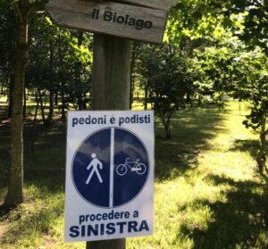 il senso di marcia sul sentiero valtellina