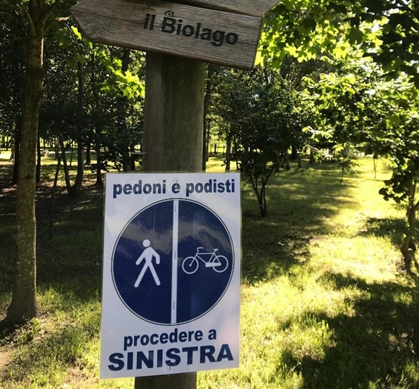il senso di marcia sul sentiero valtellina