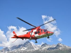 alpinista precipita dal pizzo badile, deceduto all'istante