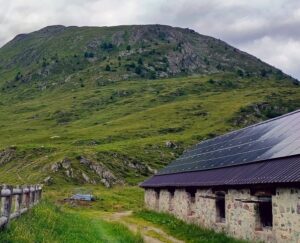 la pioggia pulisce i pannelli fotovoltaici