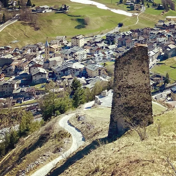 30 novembre 1376 le truppe viscontee raggiungono bormio