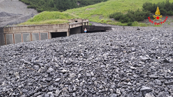 Frana verso il passo del Gallo: foto dei Vigili del Fuoco