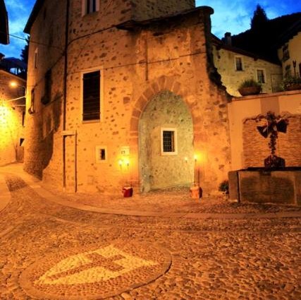borghi antichi della valtellina un viaggio nel tempo tra storia e natura