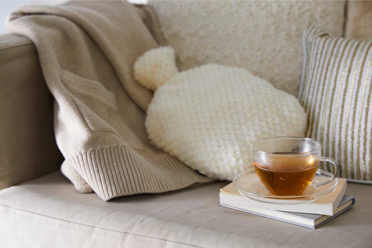 Donna beve tè Donna beve tè