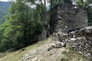 castrum de malenco, il castello di caspoggio
