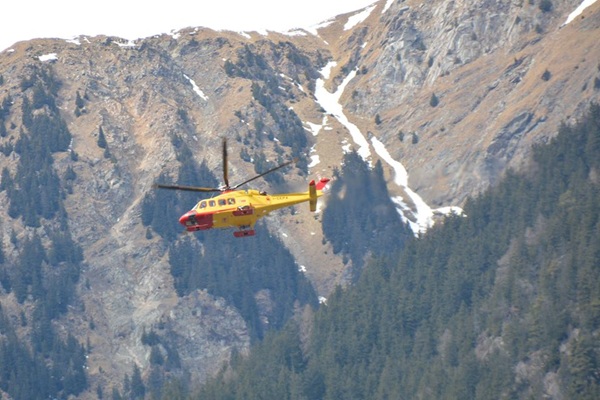 cercatore di funghi infortunato in una zona impervia di albosaggia