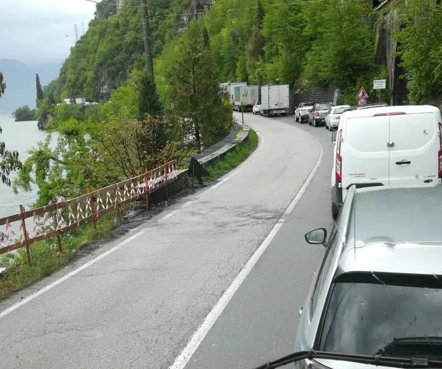 traffico o incidenti sulla lecco colico vale la pena uscire
