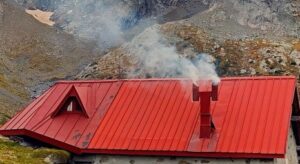 cosa si può mettere nella canna fumaria per eliminare la fuliggine