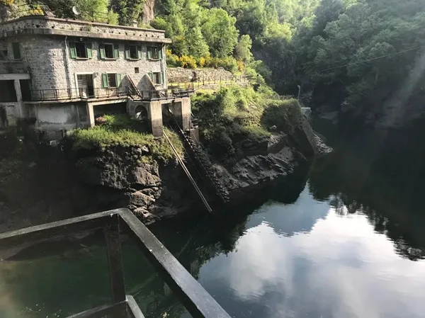 diga di moledana iin valle dei ratti