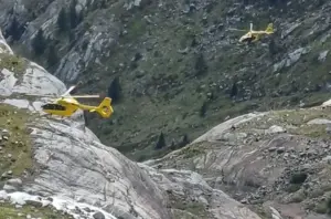 elicottero soccorso alpino cosa fare quando arriva