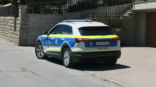 fari auto sempre accesi in svizzera