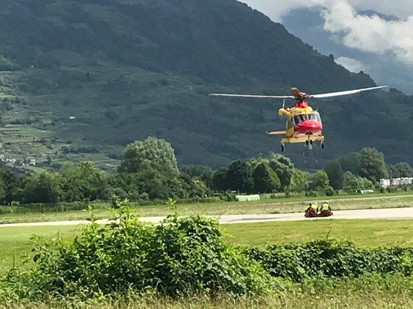gerola alta escursionista soccorso dopo caduta sul sentiero
