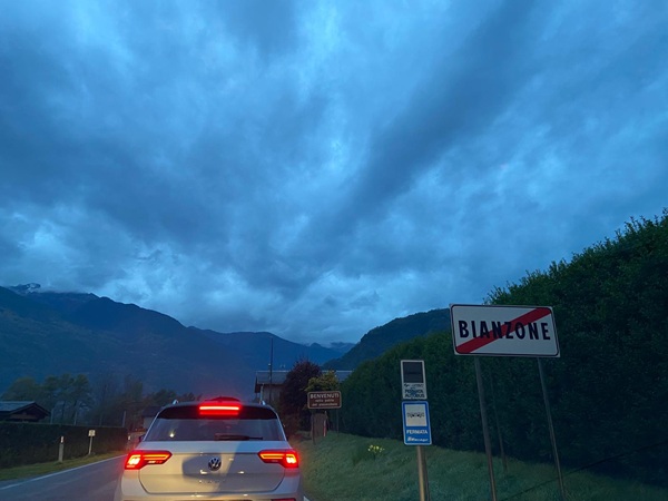 grave incidente all’alba sulla statale 38 due feriti gravi
