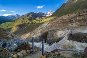 i ponti tibetani del ghiacciaio dei forni