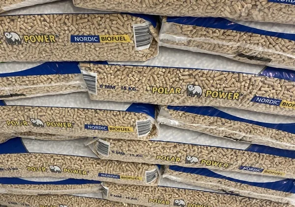 il problema del vetro annerito delle stufe a pellet