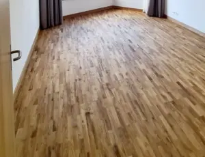 il riscaldamento a pavimento alimentato a legna