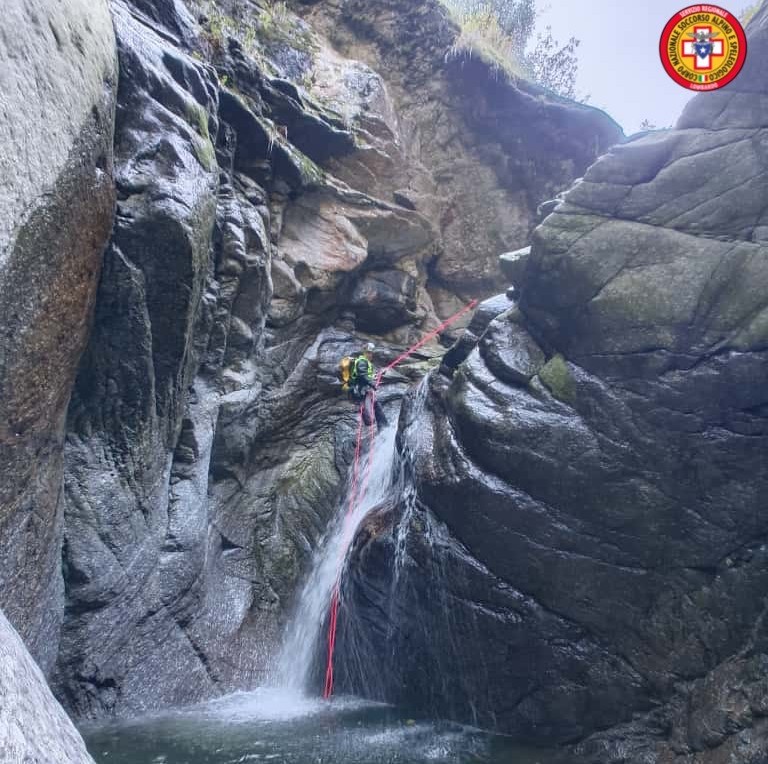 il soccorso alpino si esercita in val bodengo|responsabilità civile escursioni|Perde l'orientamento durante un'escursione