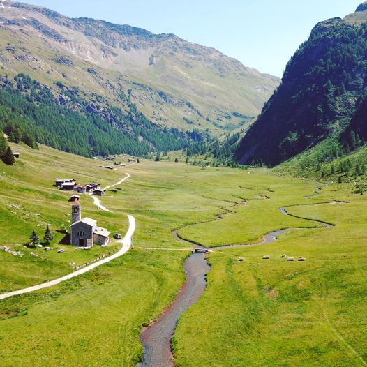 la valle alpina segreta dell’alta valtellina