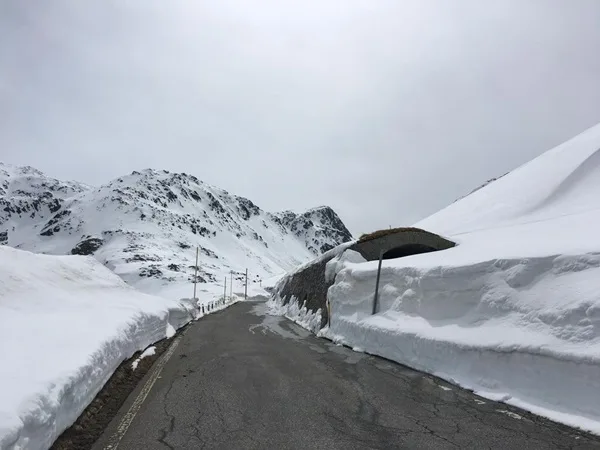 lavori passo spluga|