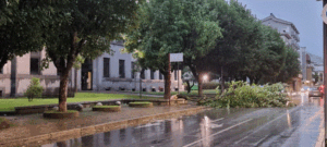 le 5 cose da non fare in casa durante un temporale