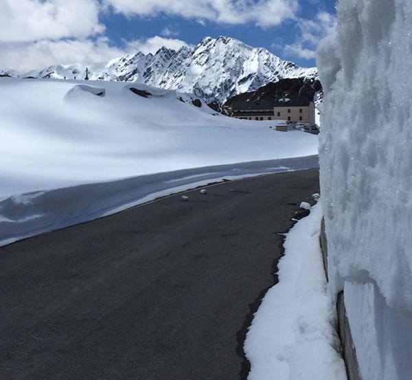 le strade più belle da percorrere in auto in valtellina