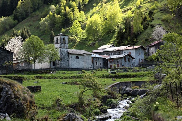 le valli segrete della valtellina i paradisi che pochi conoscono