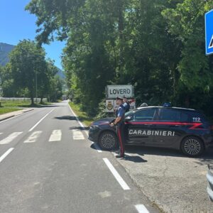 spaccio nei boschi un arresto e un deferimento in semi libertà