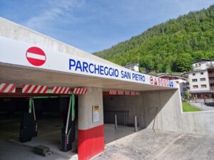 nuovo parcheggio in centro aprica
