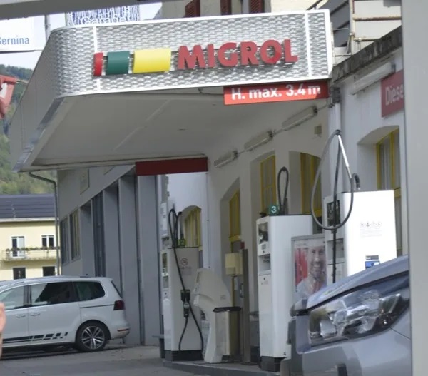 perché è meglio evitare piccoli rabbocchi di carburante