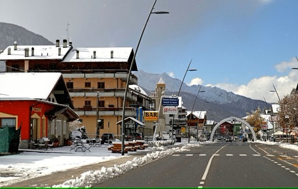 perché la provincia di sondrio è la regina delle case vuote