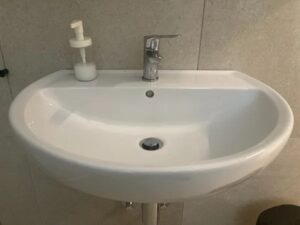 quanta acqua consuma un rubinetto che gocciola