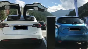 ricaricare auto elettriche costa di più del pieno di benzina