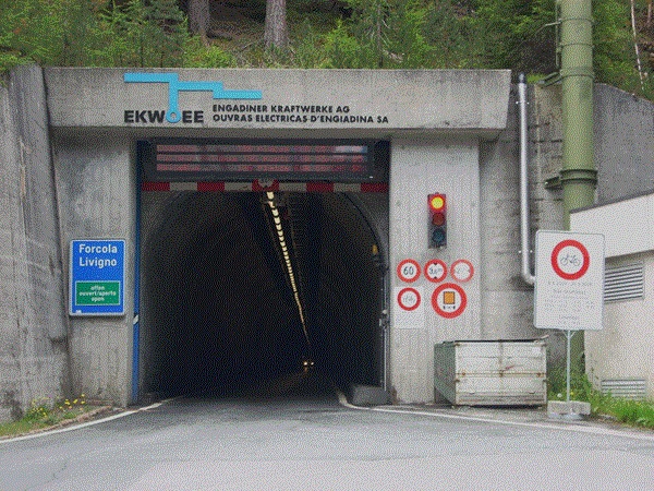 sanzioni e controlli della velocità nel tunnel munt la schera